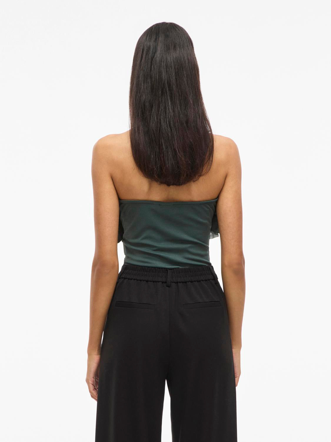 model_shot-back